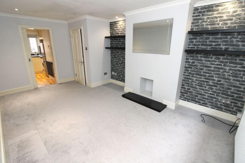 Westcott, Dorking photo 3