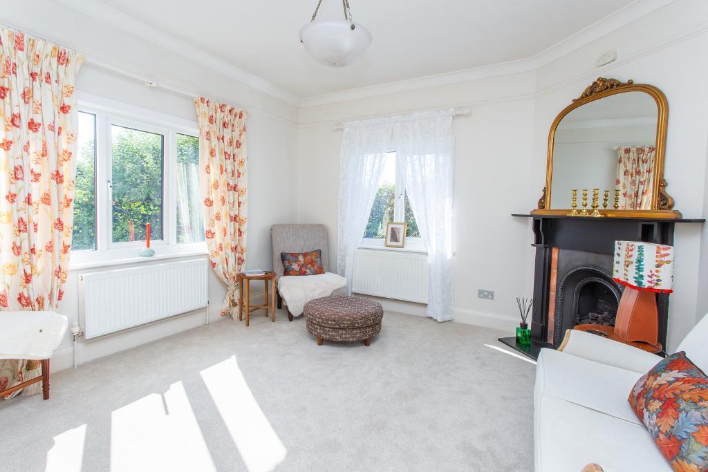 House in Wealden, Heathfield and Waldron - View 4