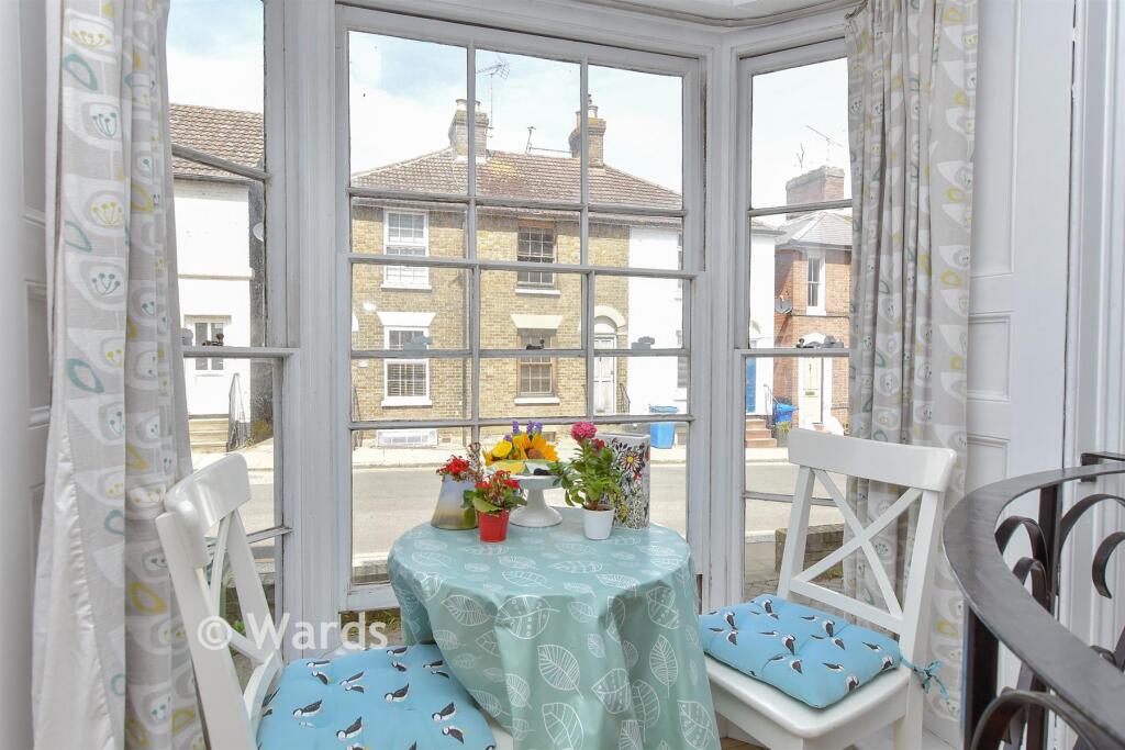 Apartment in Swale, The Brents, Faversham - More