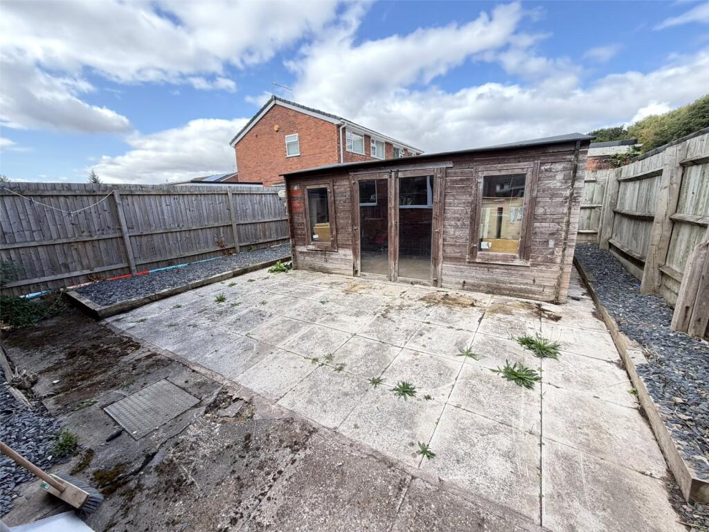 House in Dawley, Little Dawley - View 4