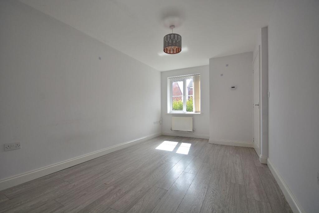 Lightning Grove, Hucknall photo 4