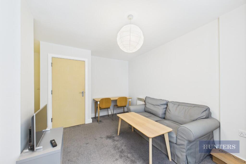 Apartment in Southampton - View 5