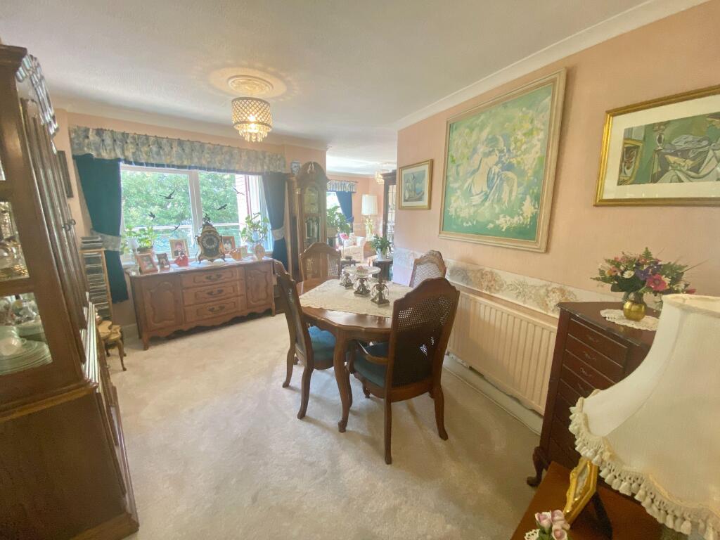 Apartment in Torquay, Wellswood - View 5