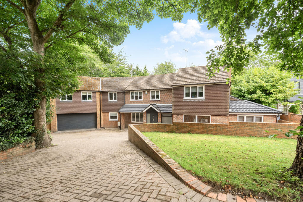 Main image of property: Woodlands, Walderslade, ME5