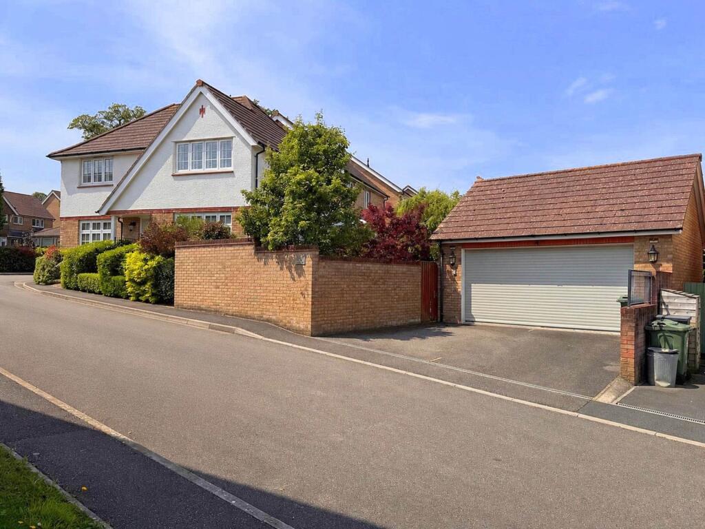 Main image of property: Hughes Gardens, Bideford