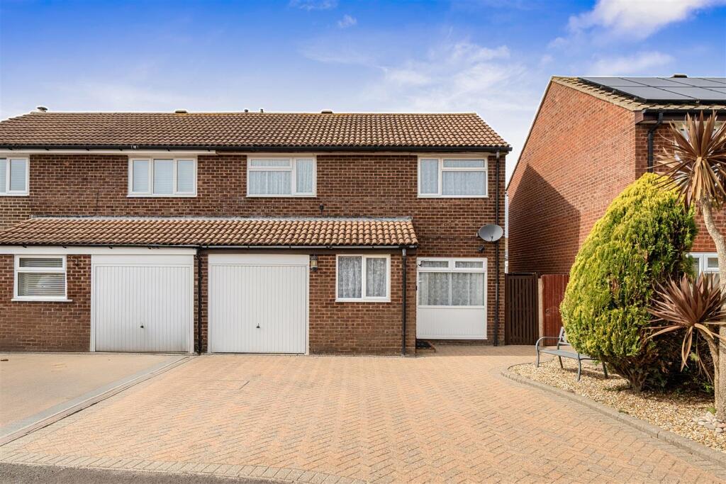 Main image of property: Fair Isle Close, Stubbington