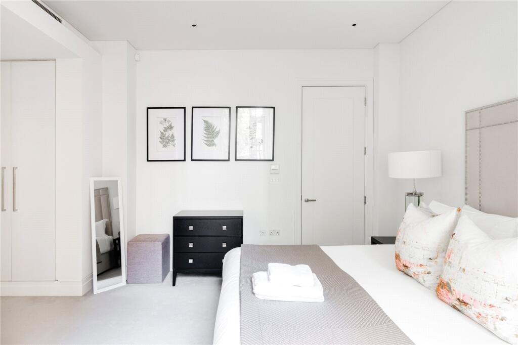 Apartment in London, East Marylebone, Mayfair - More