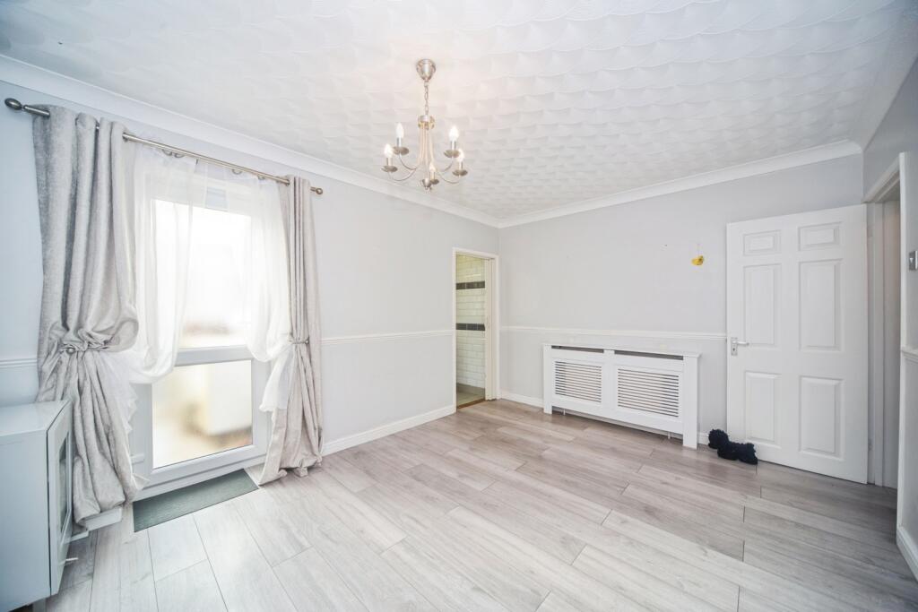 House in Southampton - View 5