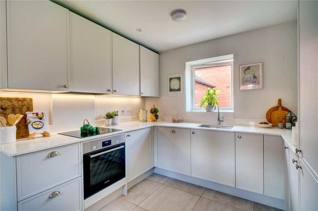 Faber Orchard, Ombersley, Droitwich, Worcestershire, WR9 photo 4