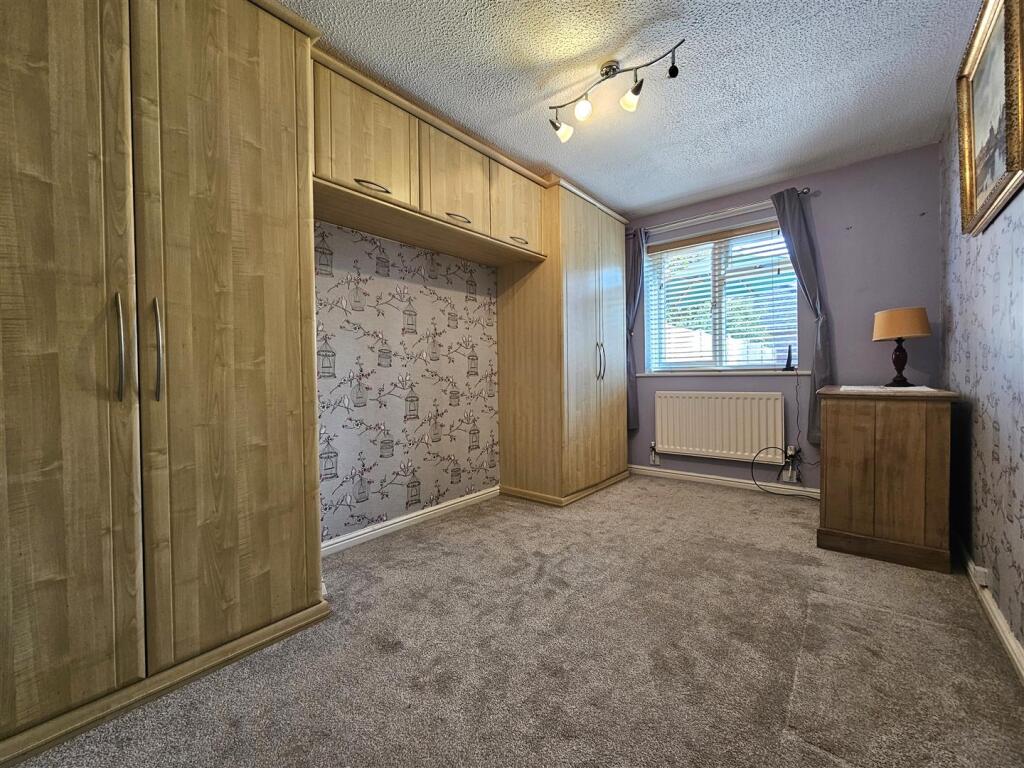 House in Solihull, Ulverley Green - View 4