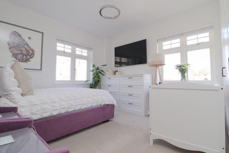 Kestrel Close, Shenfield, Brentwood photo 3