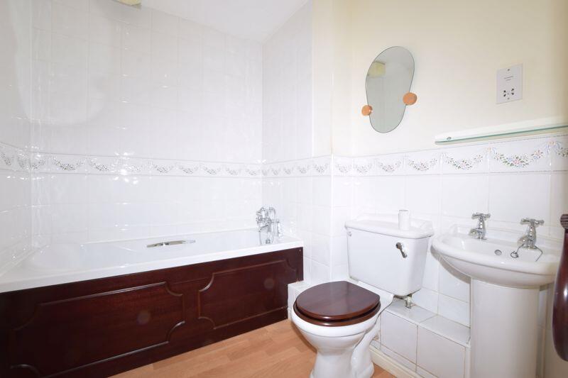 Apartment in Rochester - View 5