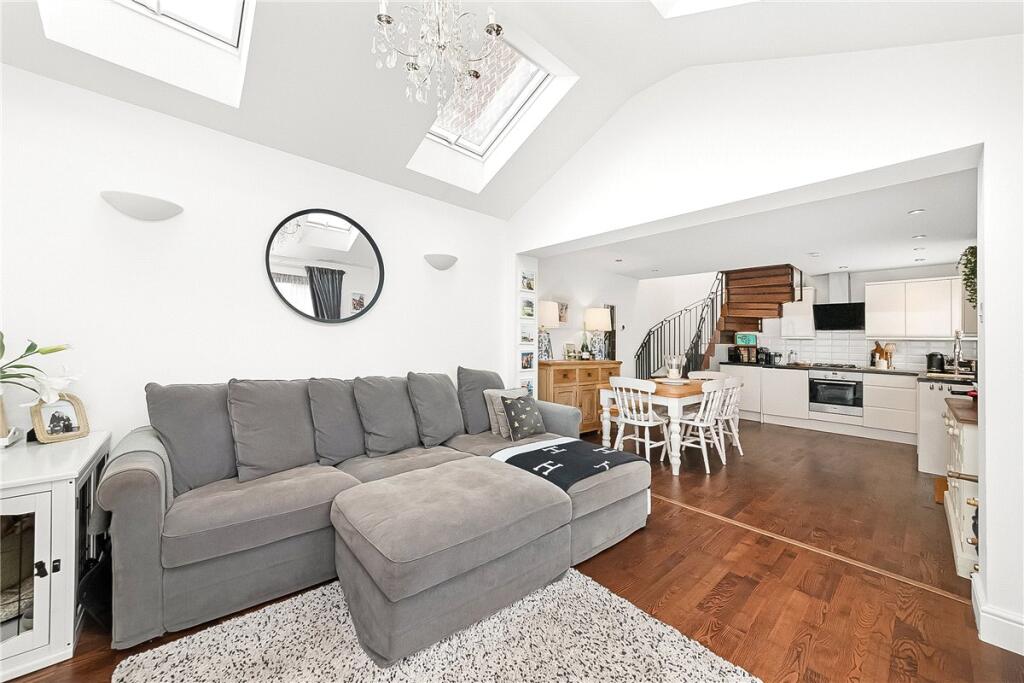 House in London - View 3