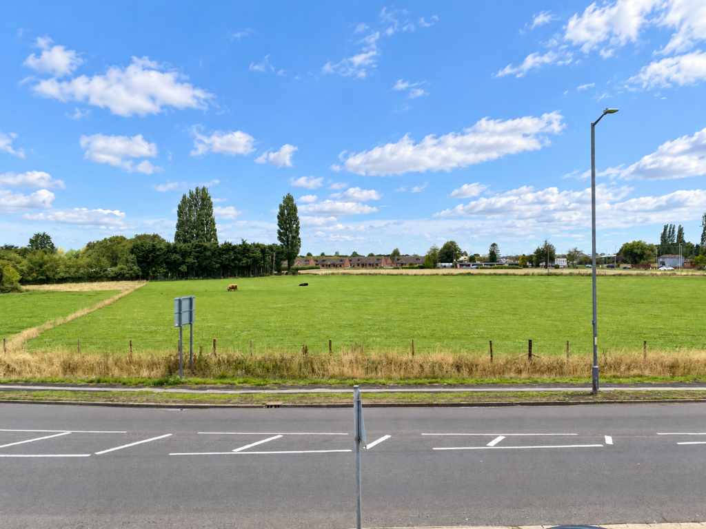 House in Peterborough - View 4