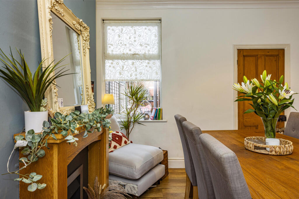 House in Nottingham, Long Eaton - More