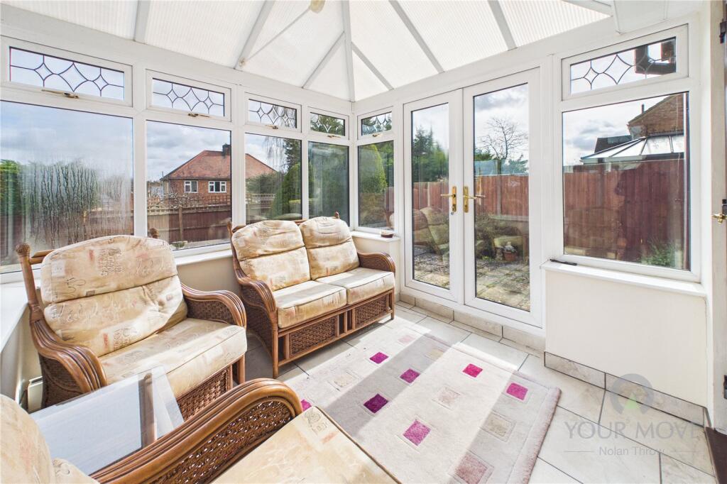 De-Ferneus Drive, Raunds, Wellingborough, Northamptonshire, NN9 photo 2