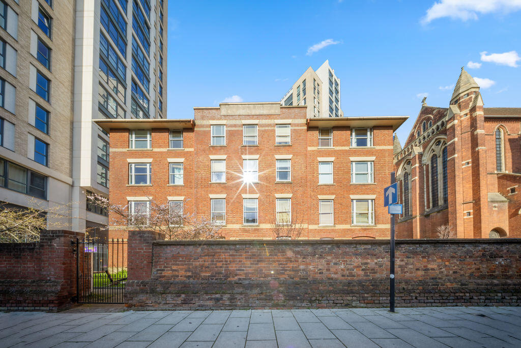 Main image of property: Poplar Walk, Croydon