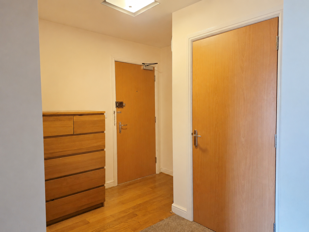 Apartment in Bolton - View 4