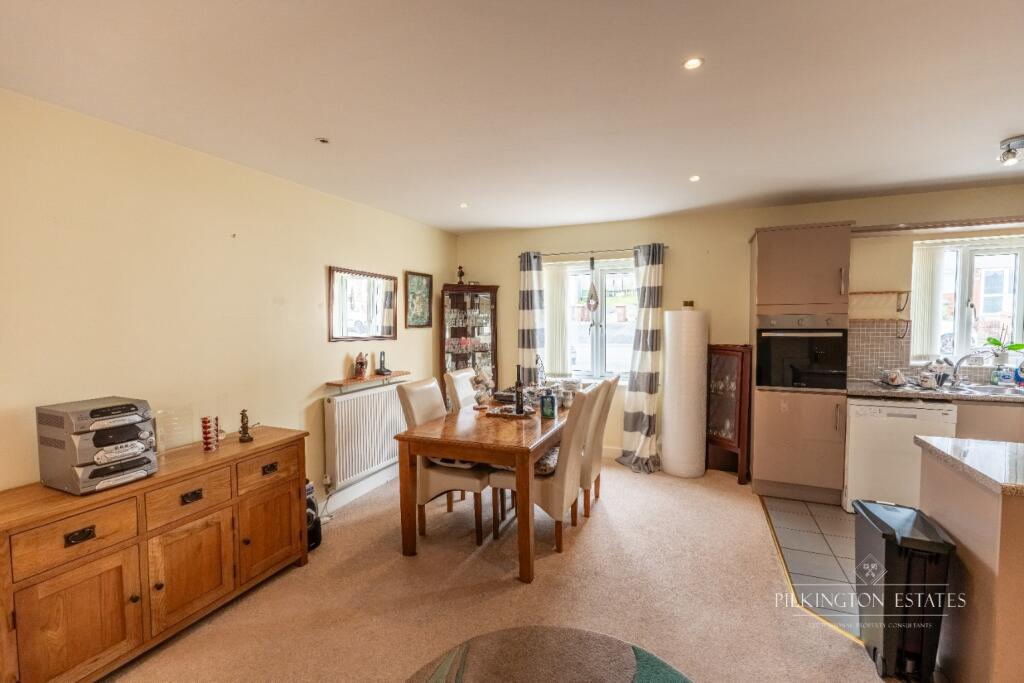 Grantley Gardens, Plymouth, Devon, PL3 photo 3