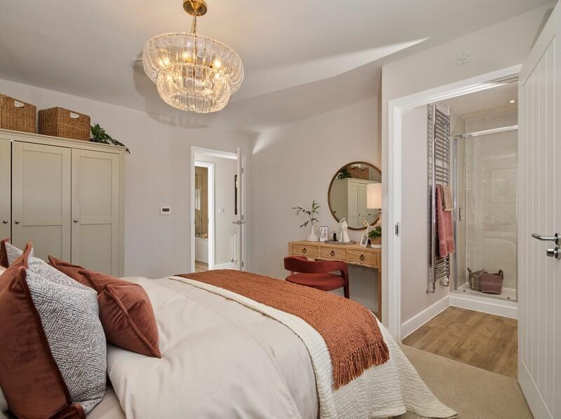 House in Uttlesford, Knight Park, Saffron Walden - More