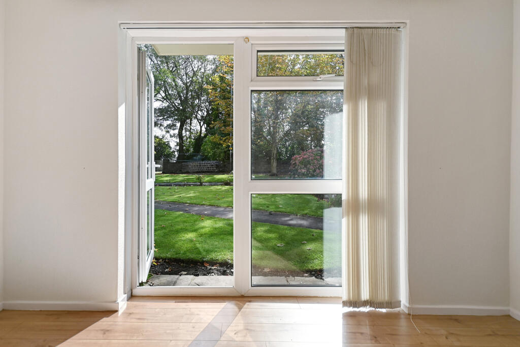 Woodlea Court, Alwoodley, LS17 photo 3