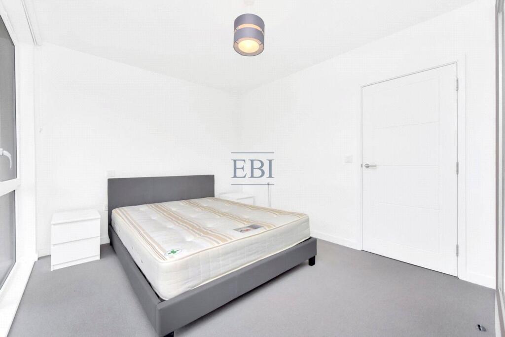 Apartment in London - View 5