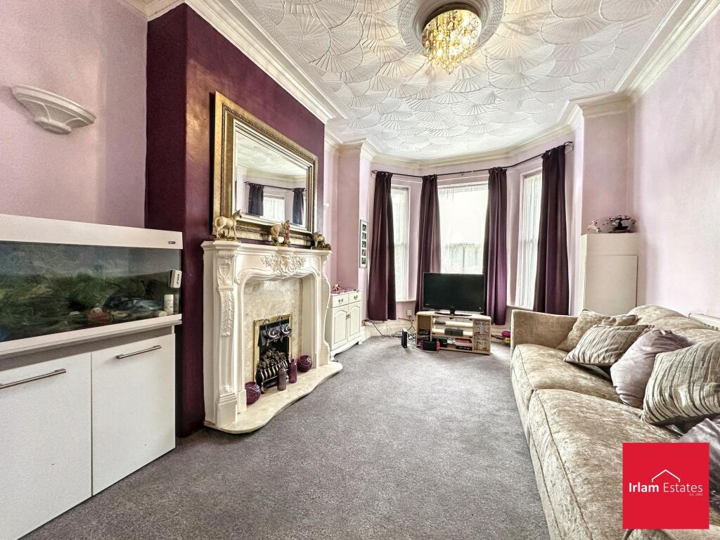 Alexandra Grove, Irlam, M44 photo 2