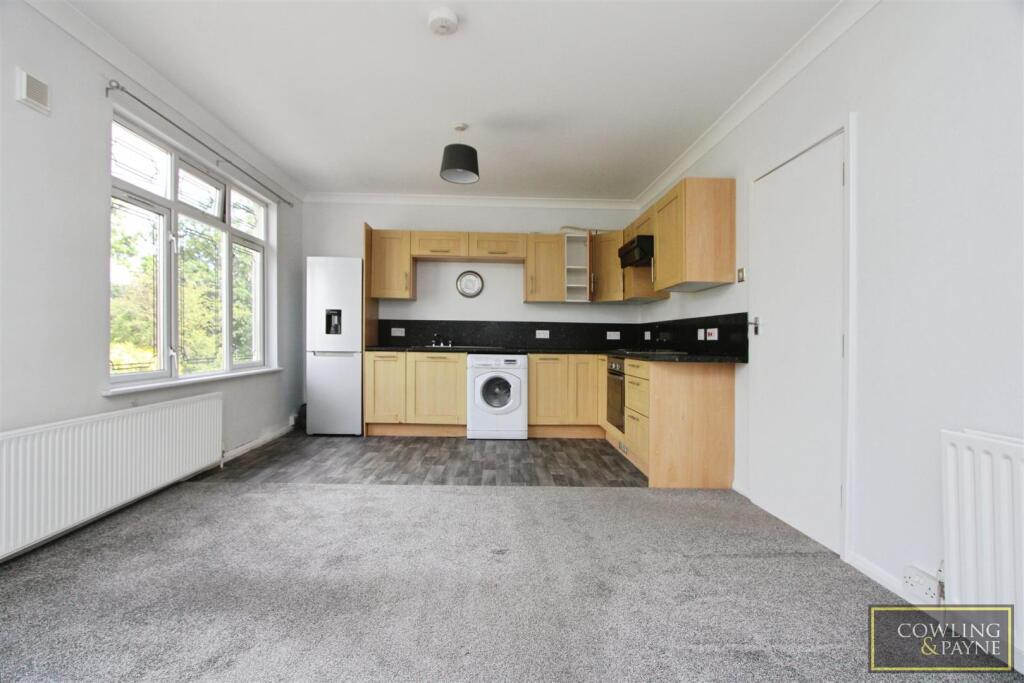 Swan Lane, Wickford photo 3