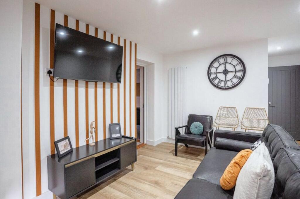 House in Southampton - View 5
