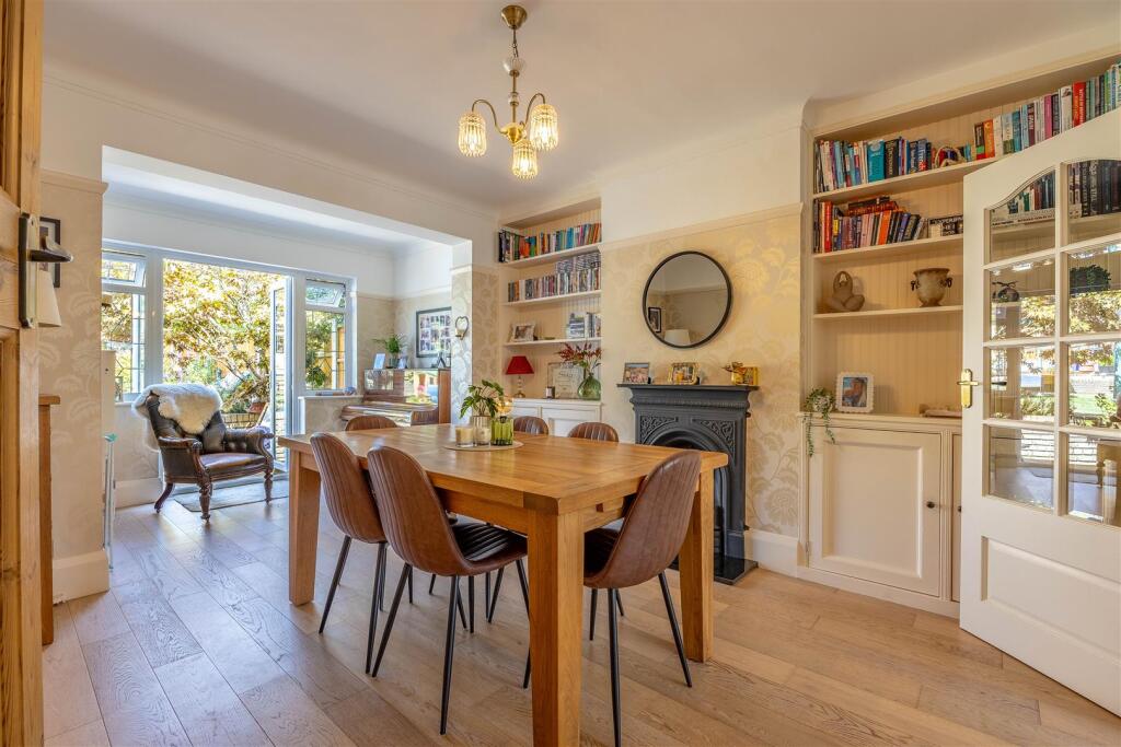 House in Southend-on-Sea - View 4