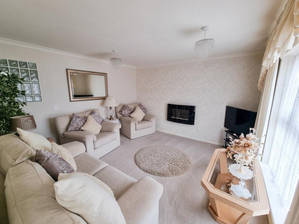 House in Gosport, Hampshire - View 2