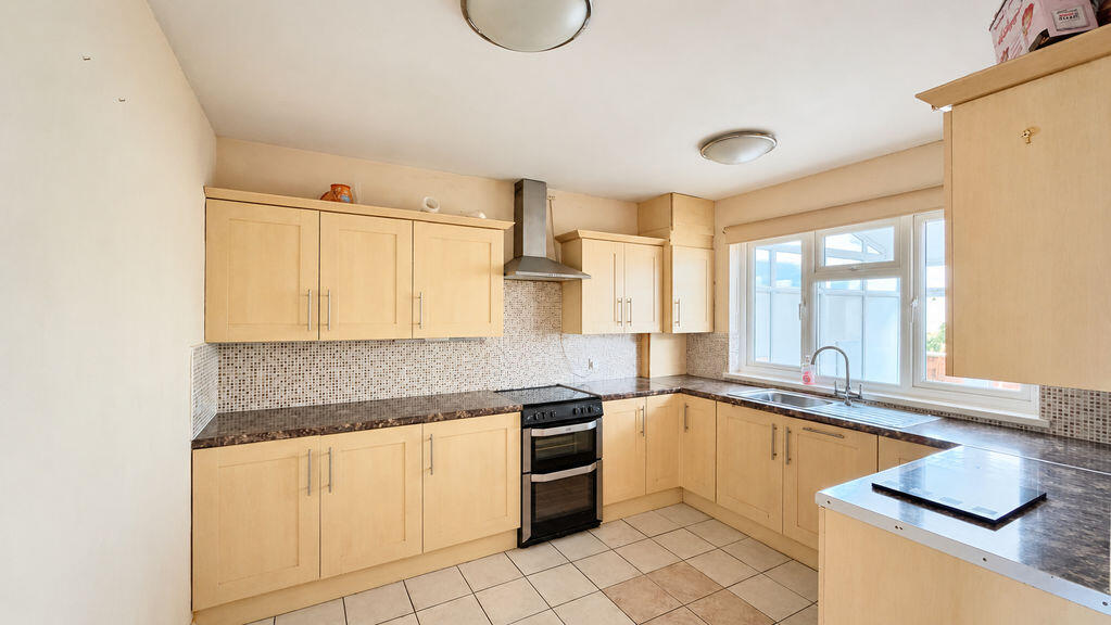 House in Walsall, West Midlands - View 3