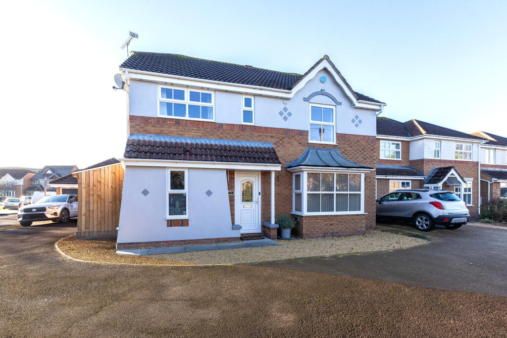 Main image of property: Cranmoor Green, Pilning, Bristol