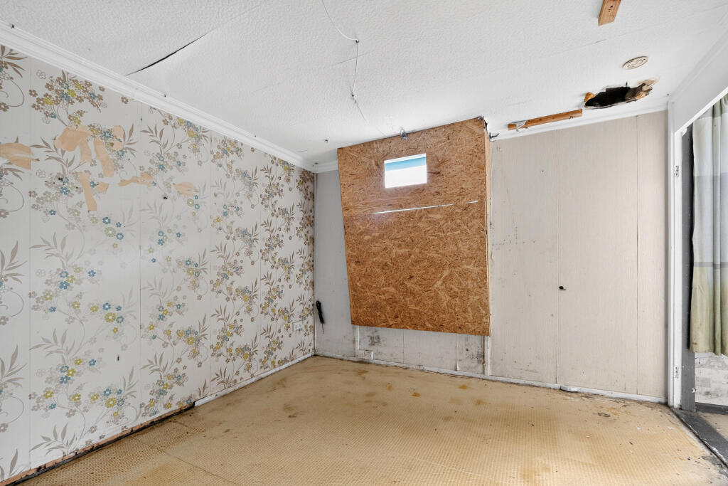 House in Hull, Bransholme - More