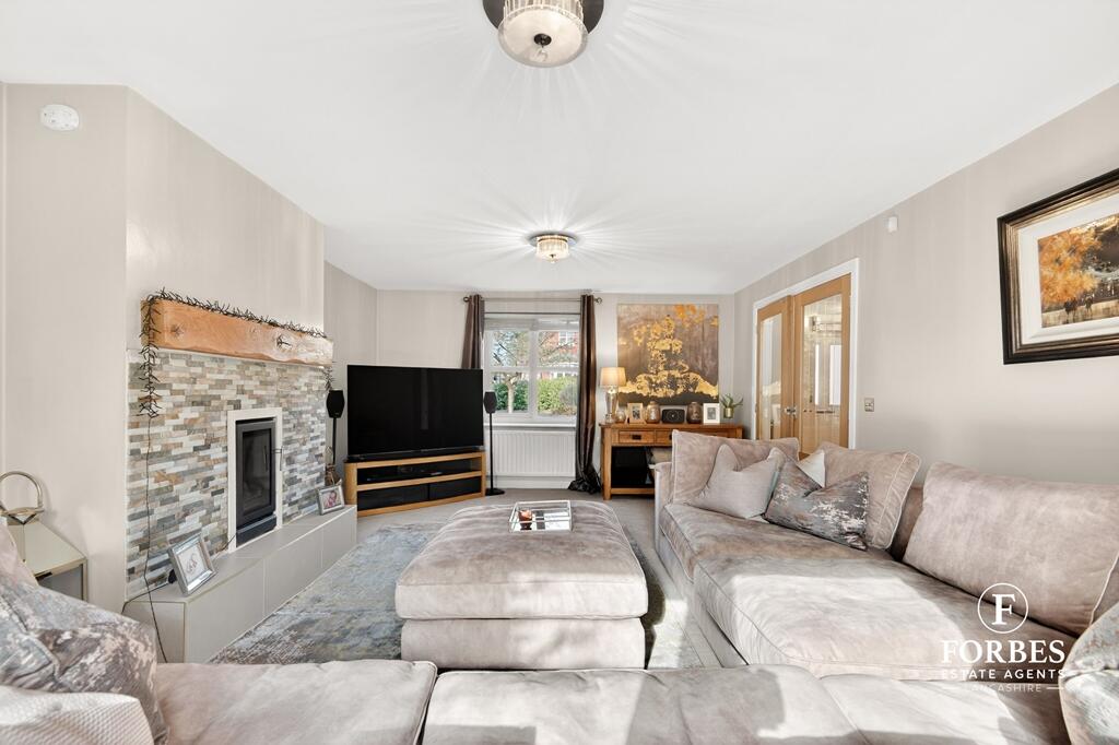 House in Chorley, Clayton-le-Woods - View 5