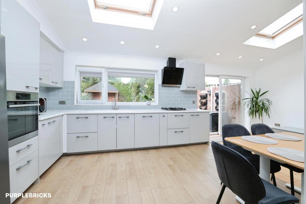 House in Southall - View 5