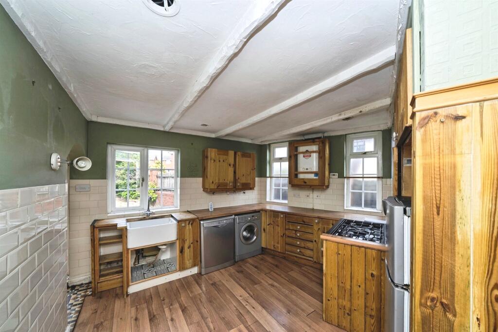 House in Wirral, Liverpool City Region - More