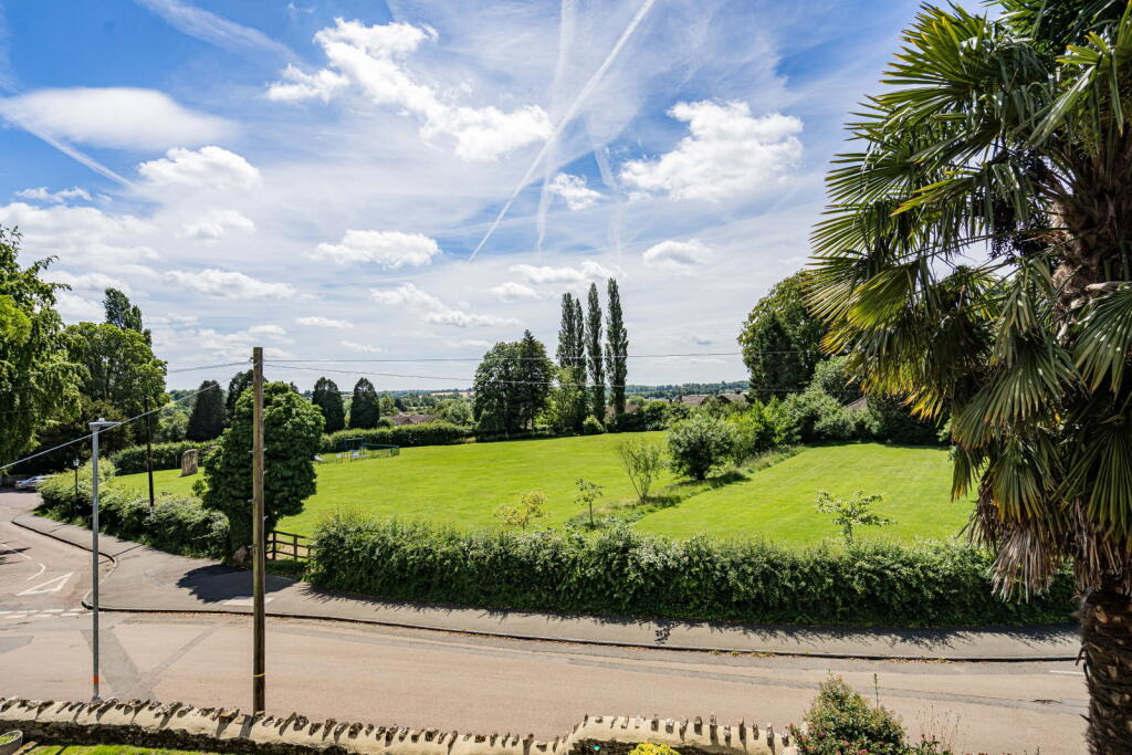 House in Brackley, West Northamptonshire - View 3