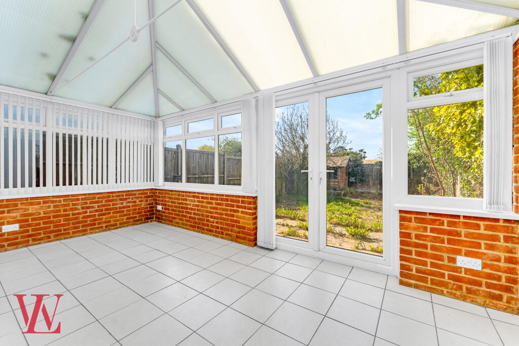 House in Bishop's Stortford, Hockerill - View 3