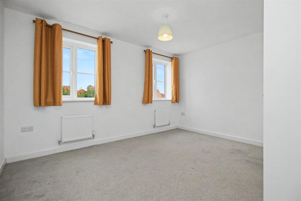 Stag Road, Rothwell photo 4