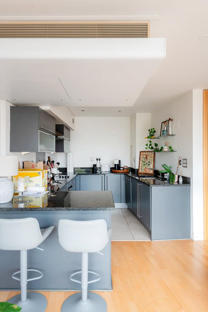 Apartment in London - View 4