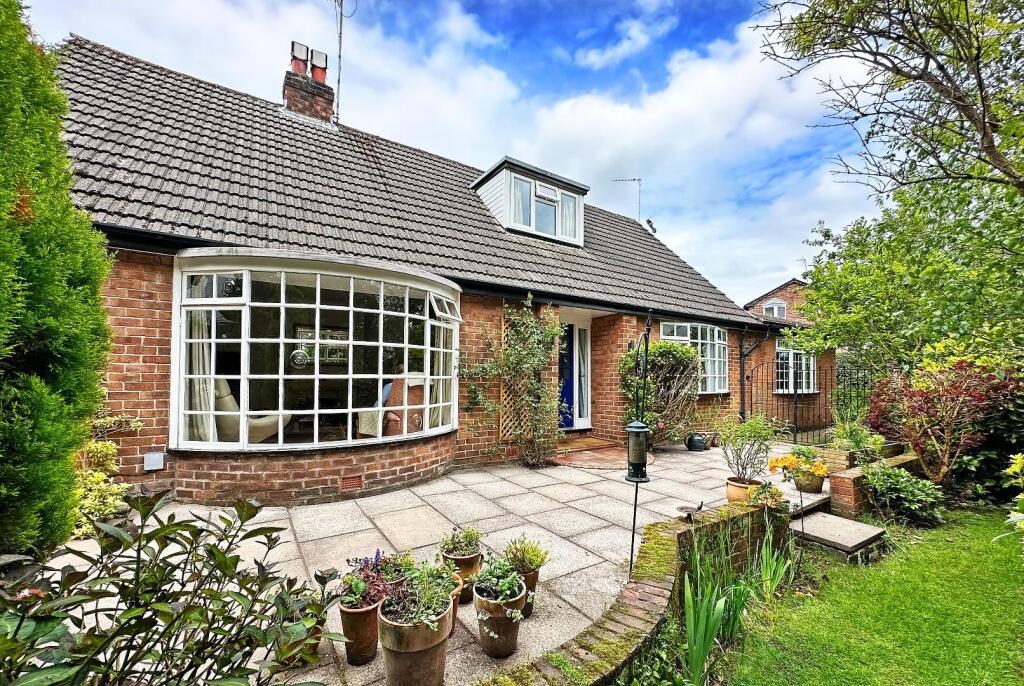 Brereton Close, Bowdon, Altrincham photo 2