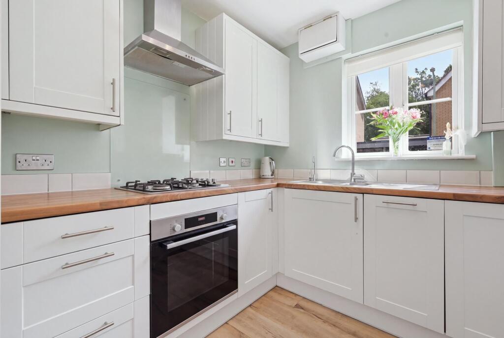 Hercules Road, Rendlesham, IP12 photo 4