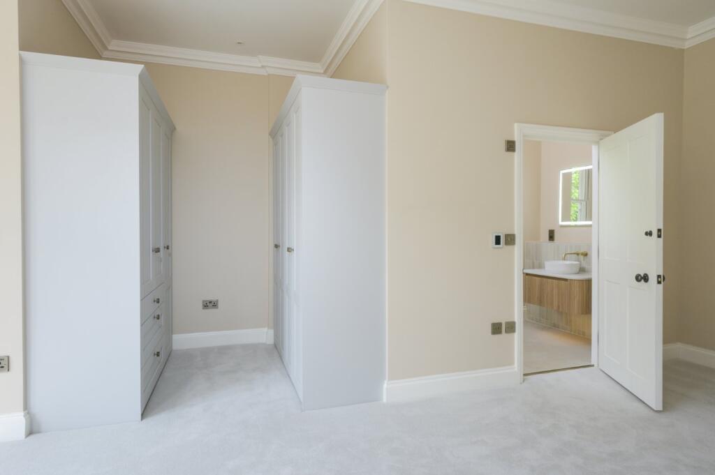 Apartment in Bath - More