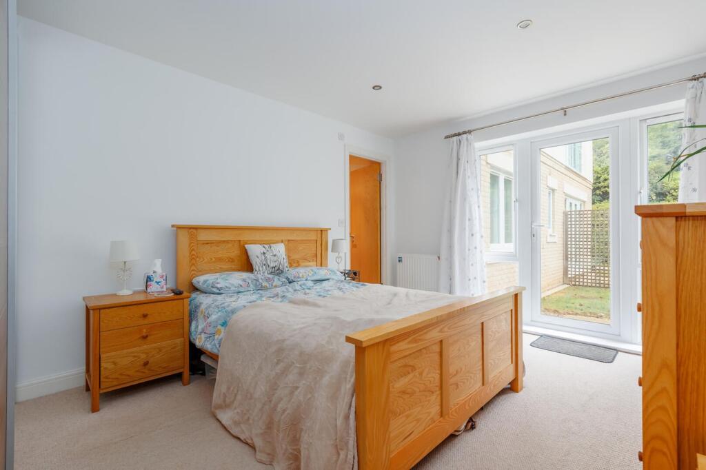 Apartment in Bournemouth, Westbourne - View 5