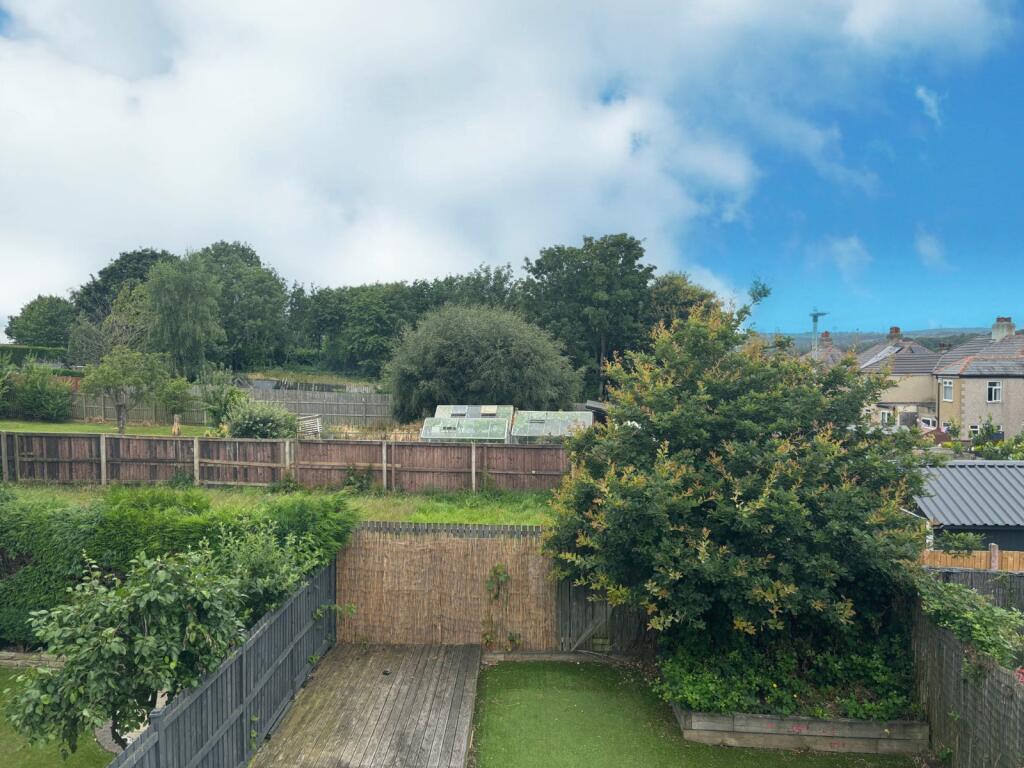 House in Bradford - View 4