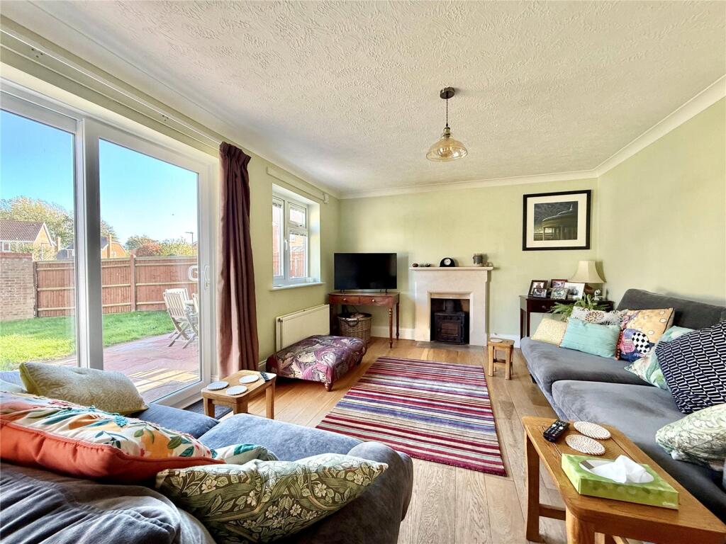 Dutchells Way, Willingdon, Eastbourne, BN22 photo 2