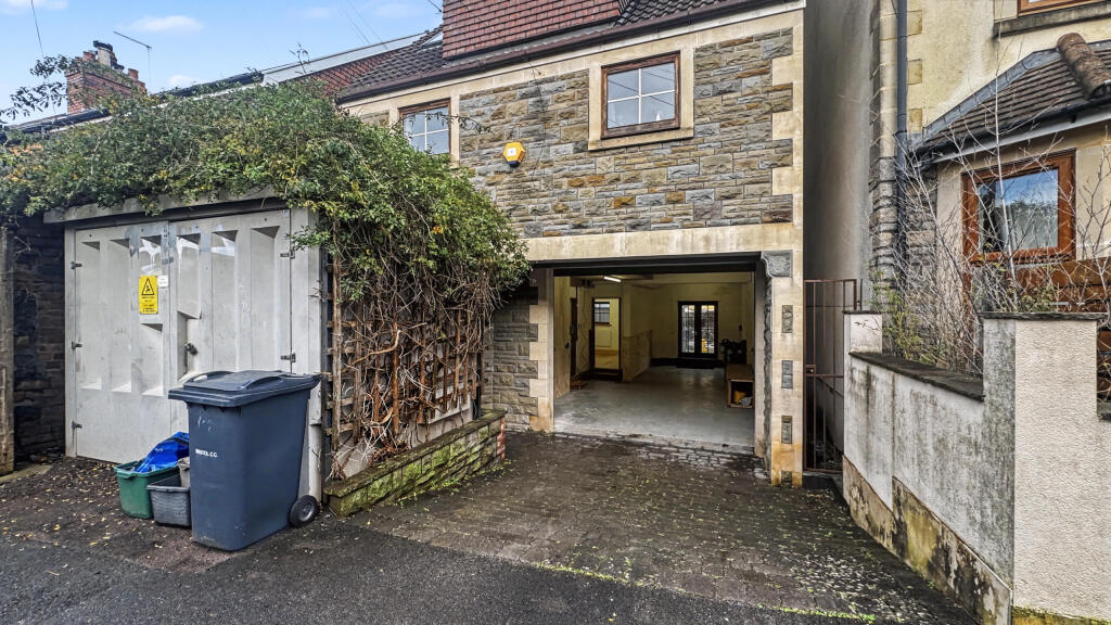 Main image of property: Allington Road, Bristol, BS3 1PT, GB