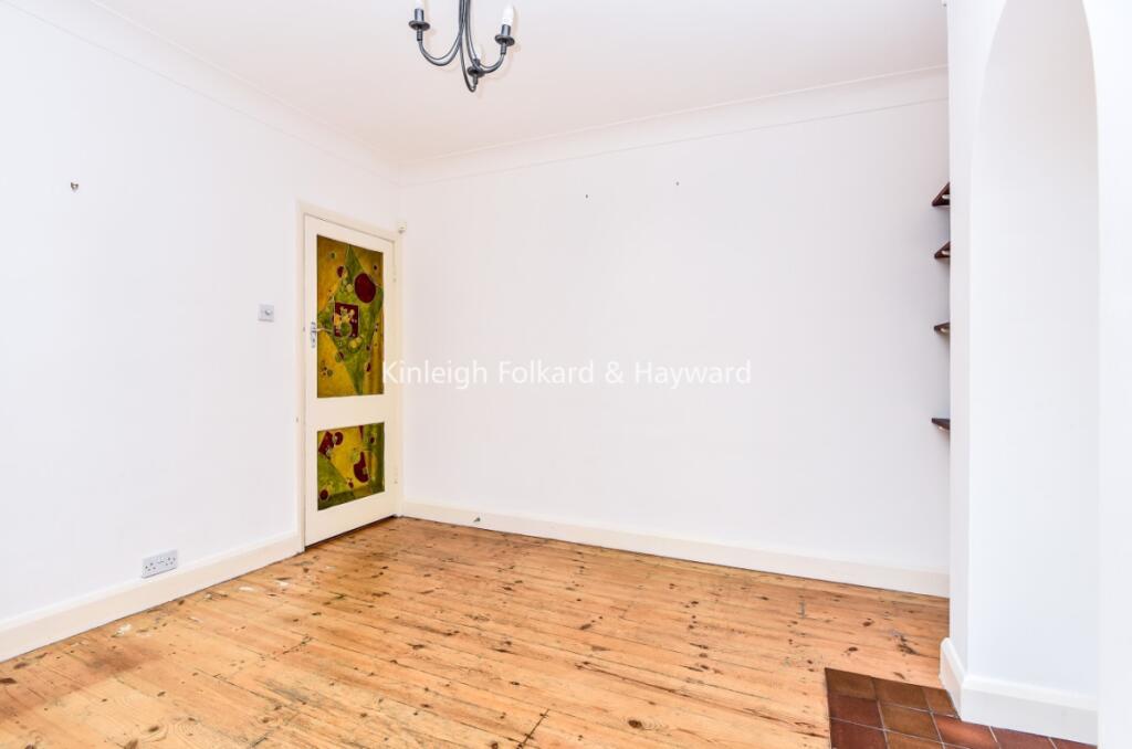 House in London - View 2
