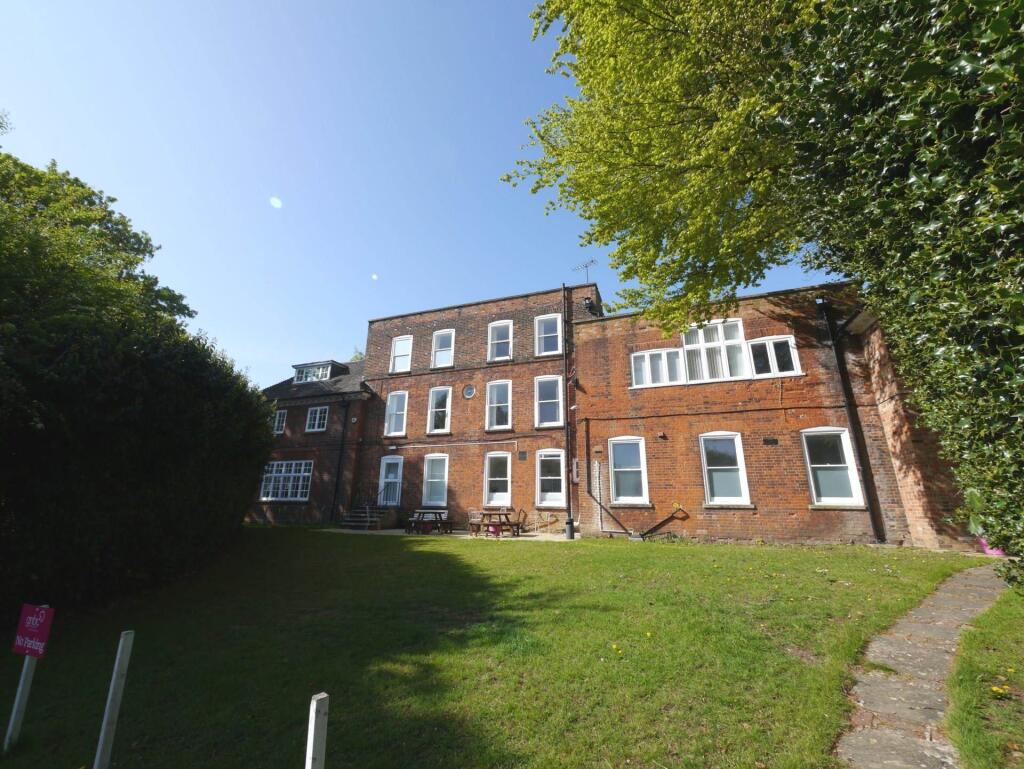 Additional image 28 of Great North Road, Hatfield